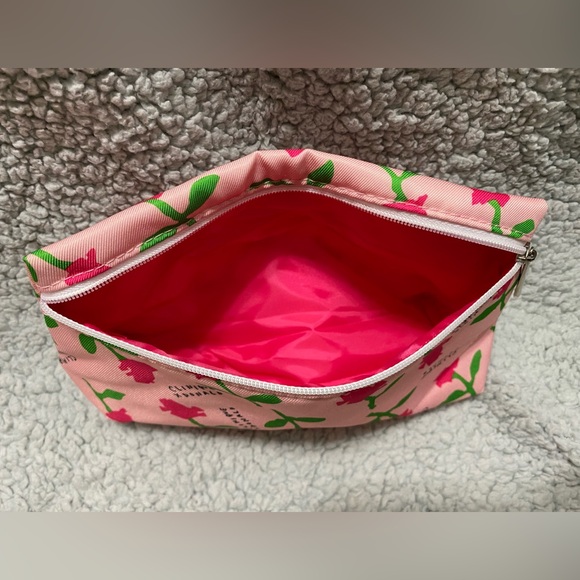 Cute floral makeup bag - Picture 4 of 5
